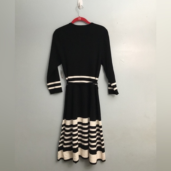 DressBarn dress - Picture 2 of 16